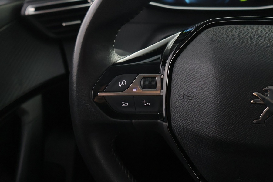 Peugeot e-2008 vaihtoauto