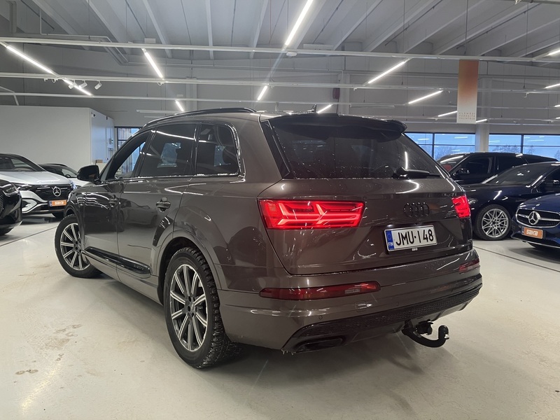 Audi Q7 vaihtoauto