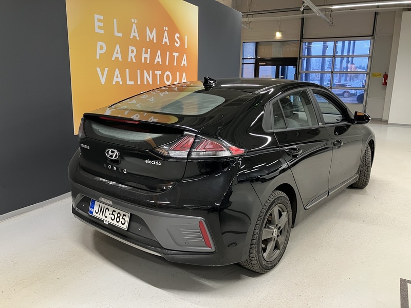 Hyundai IONIQ electric vaihtoauto