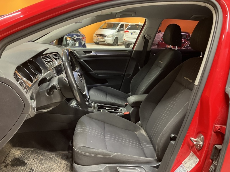 Volkswagen Golf vaihtoauto