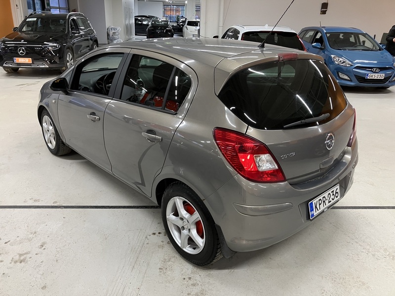 Opel Corsa vaihtoauto