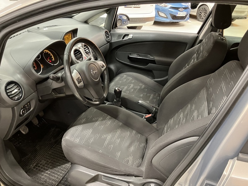 Opel Corsa vaihtoauto