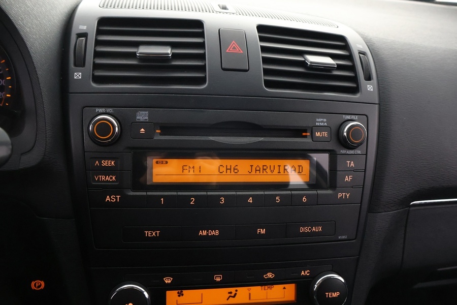 Toyota Avensis vaihtoauto