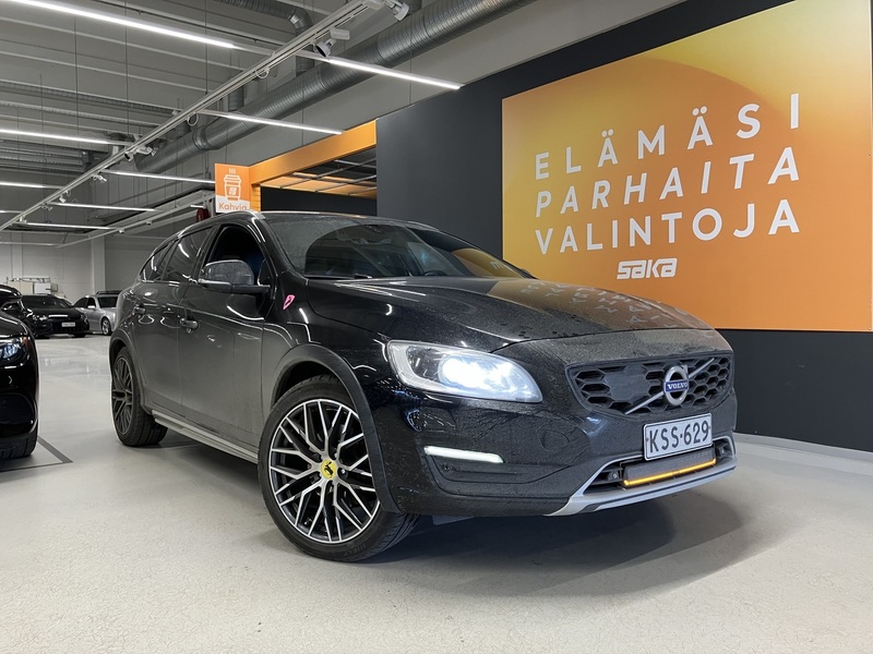Volvo V60 Cross Country vaihtoauto