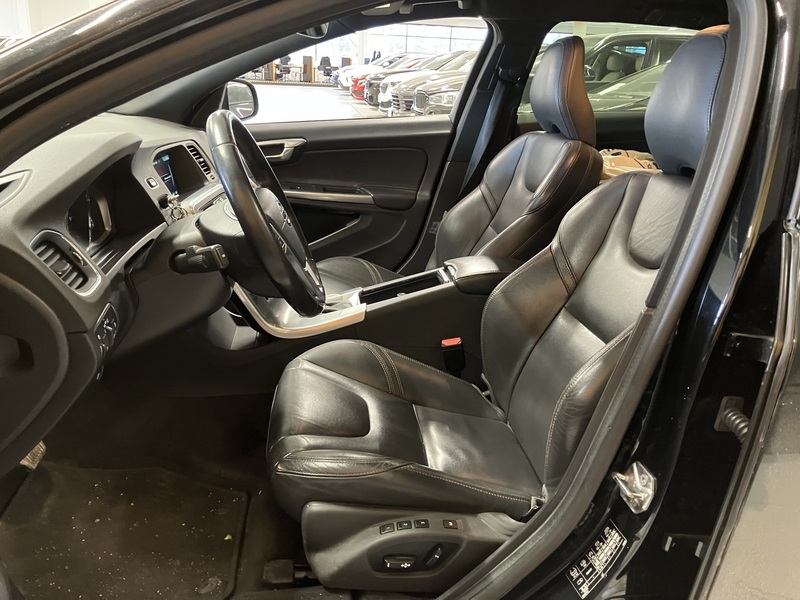 Volvo V60 Cross Country vaihtoauto