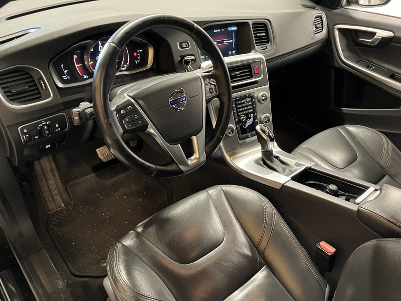 Volvo V60 Cross Country vaihtoauto