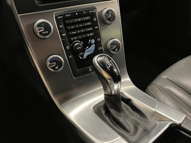 Volvo V60 Cross Country vaihtoauto