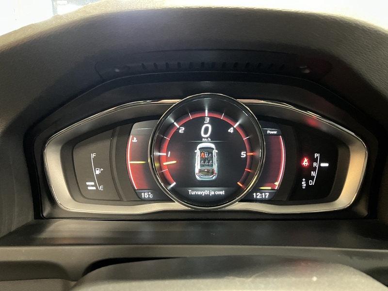 Volvo V60 Cross Country vaihtoauto