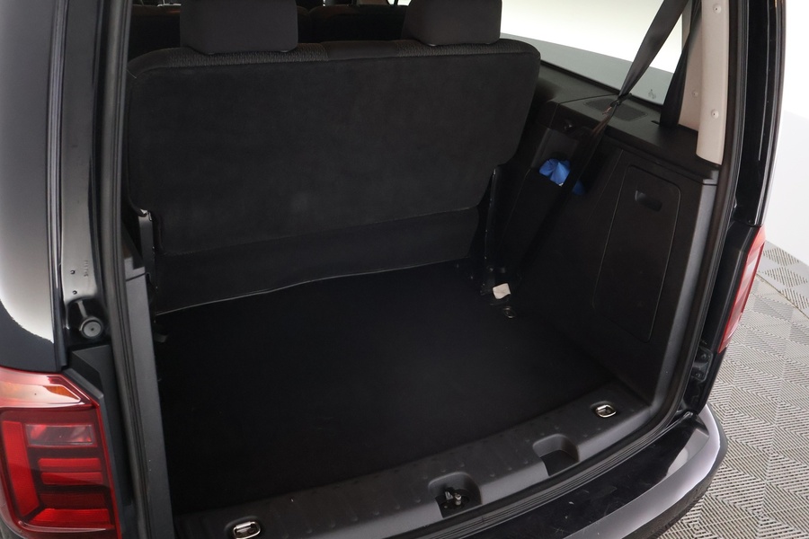 Volkswagen Caddy Maxi vaihtoauto