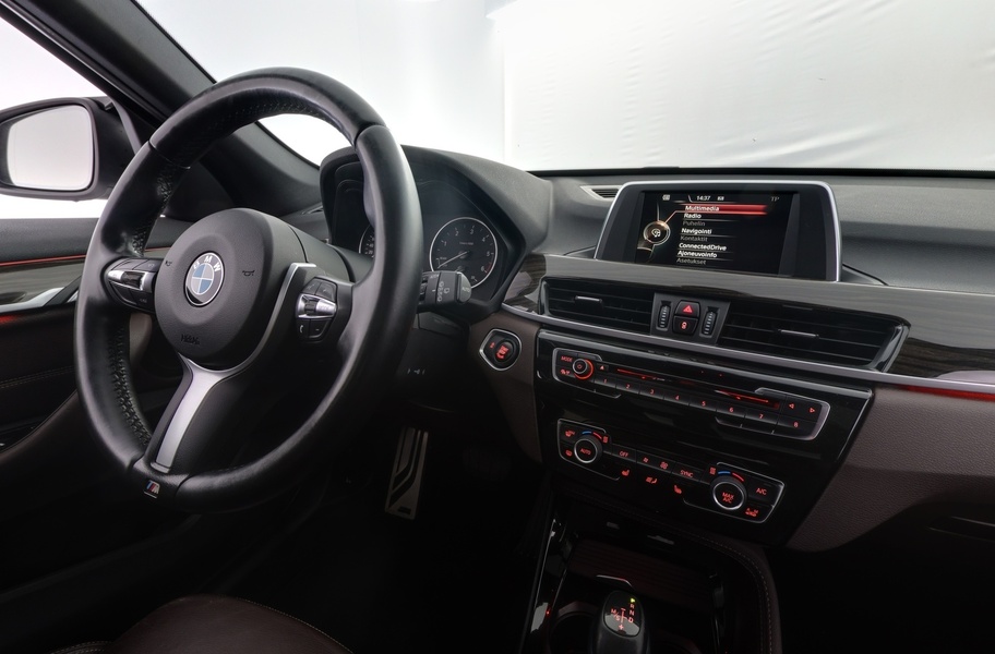 BMW X1 vaihtoauto