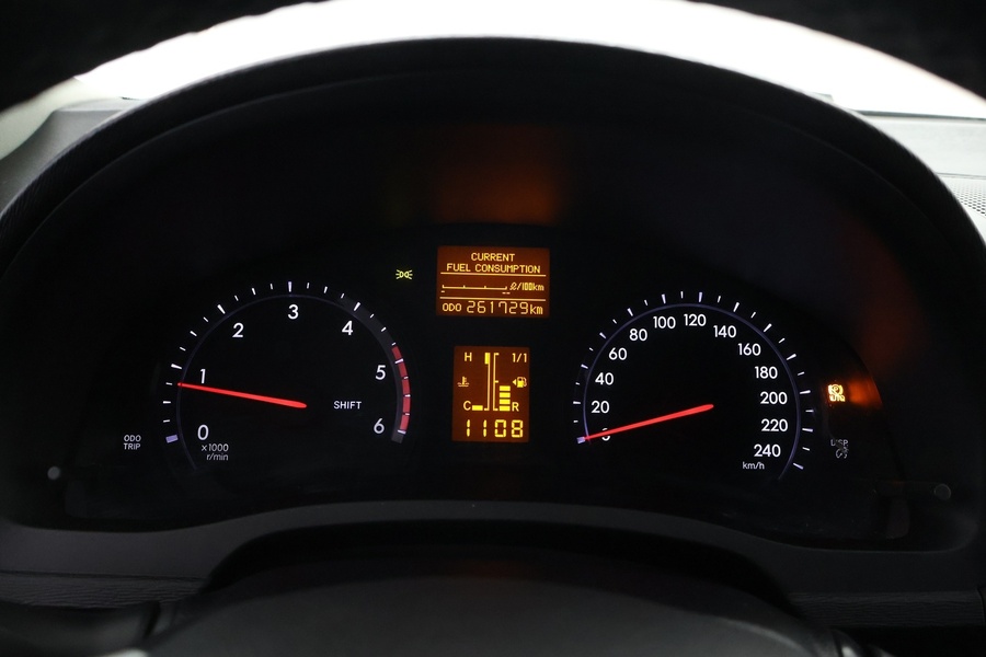 Toyota Avensis vaihtoauto