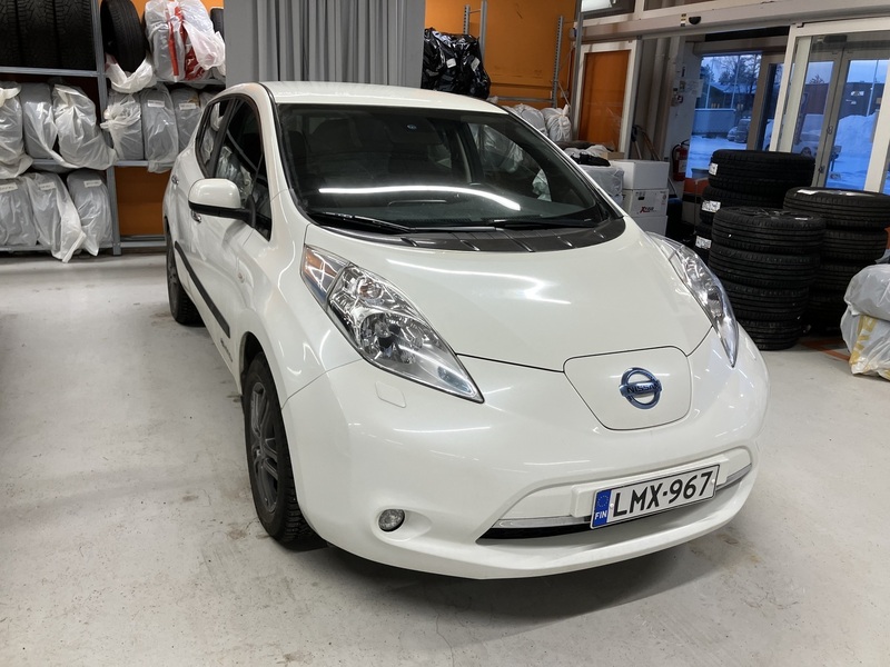 Nissan Leaf vaihtoauto
