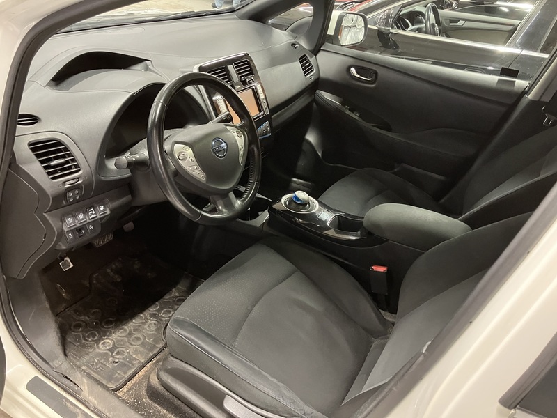 Nissan Leaf vaihtoauto