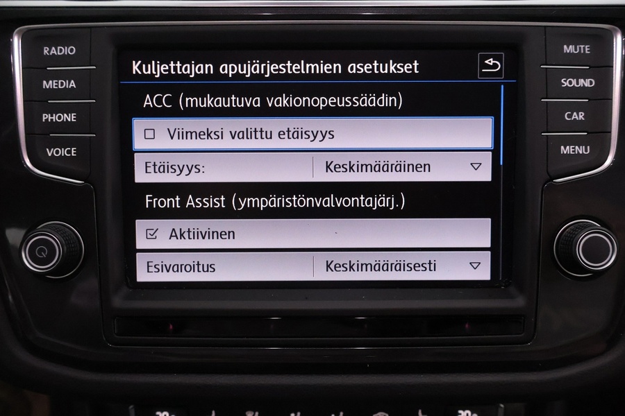 Volkswagen Tiguan vaihtoauto