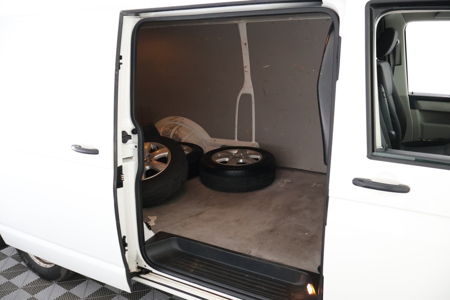 Volkswagen Transporter vaihtoauto