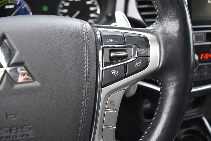 Mitsubishi Outlander PHEV vaihtoauto