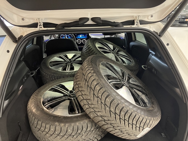 Mercedes-Benz EQA vaihtoauto