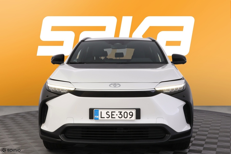 Toyota bZ4X vaihtoauto