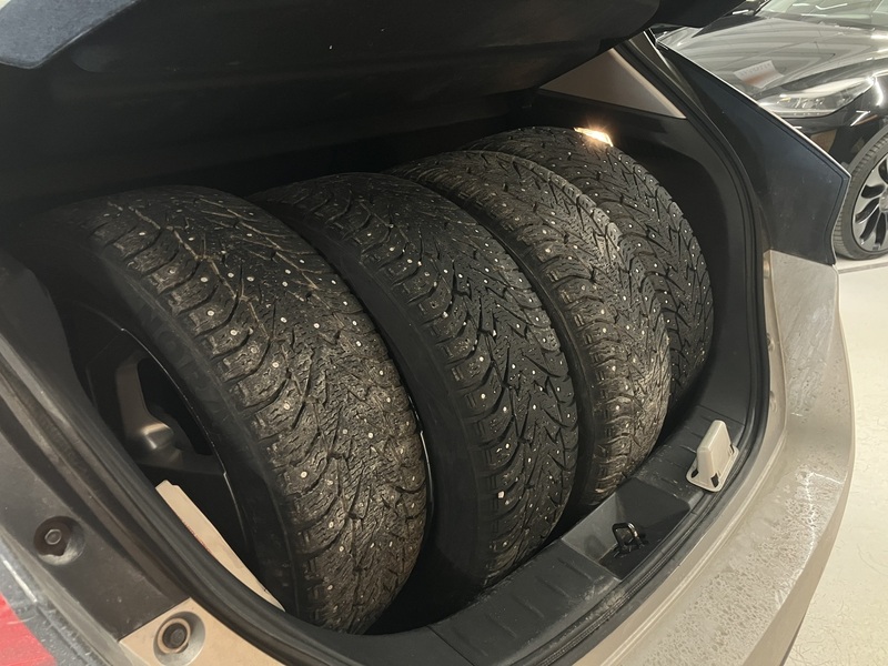 Nissan Leaf vaihtoauto