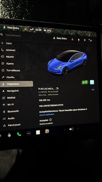 Tesla Model 3 vaihtoauto