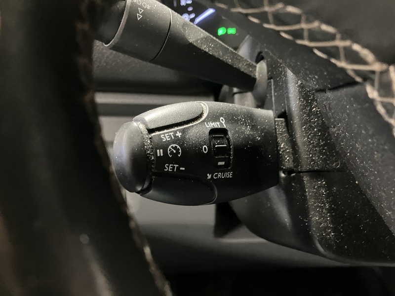 Opel Vivaro vaihtoauto