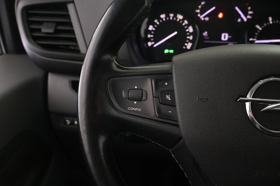 Opel Vivaro vaihtoauto