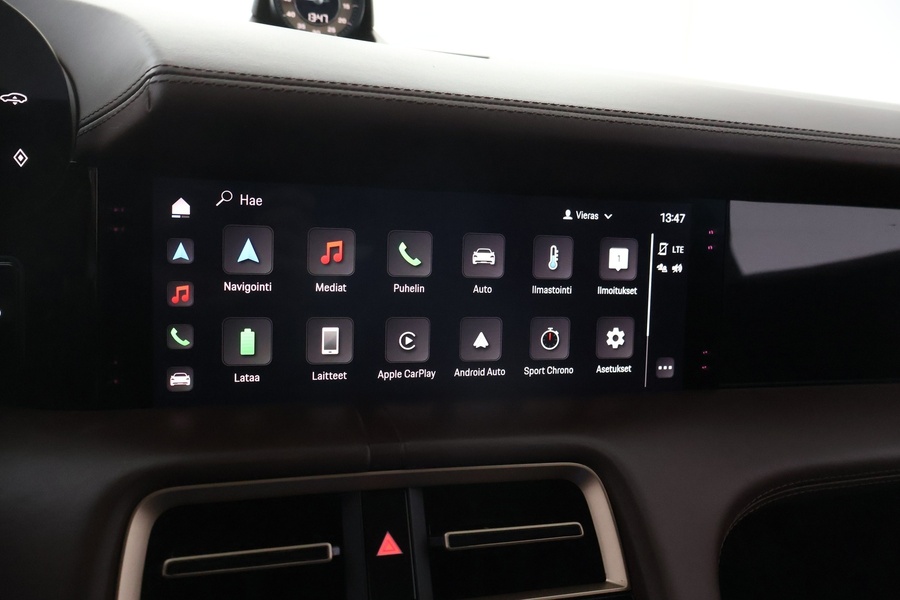 Porsche Taycan vaihtoauto