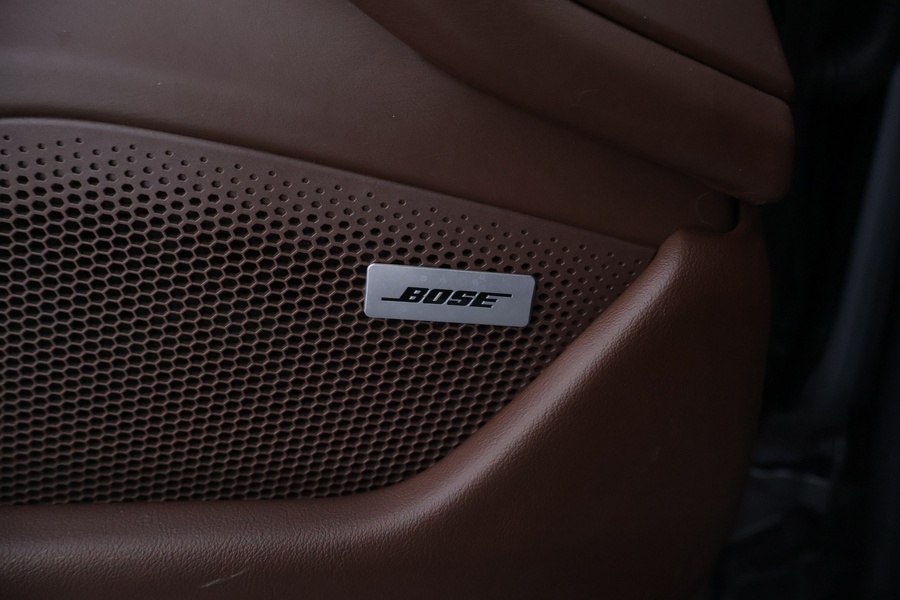 Porsche Taycan vaihtoauto