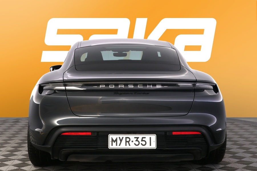 Porsche Taycan vaihtoauto