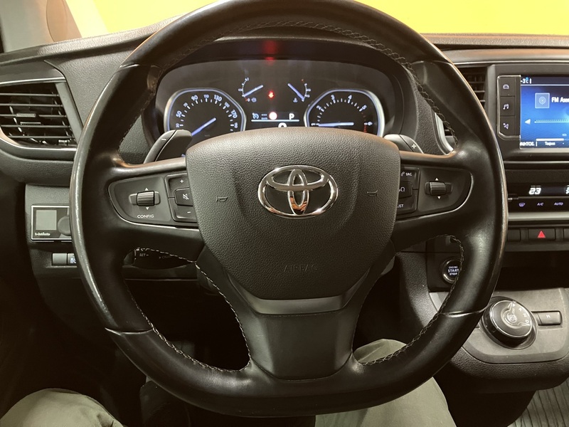 Toyota Proace Verso vaihtoauto