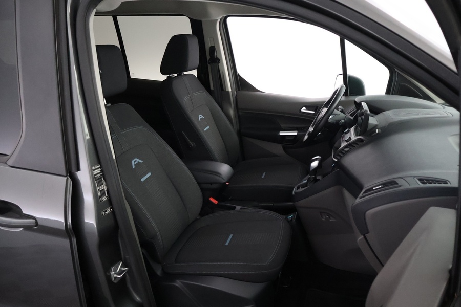 Ford Grand Tourneo Connect vaihtoauto