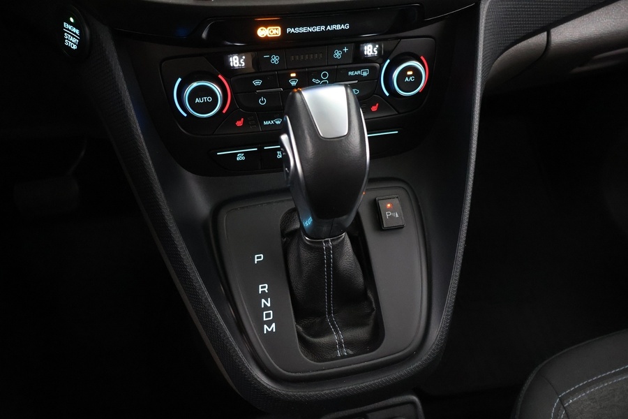 Ford Grand Tourneo Connect vaihtoauto