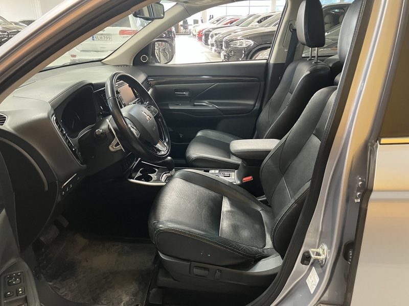 Mitsubishi Outlander vaihtoauto