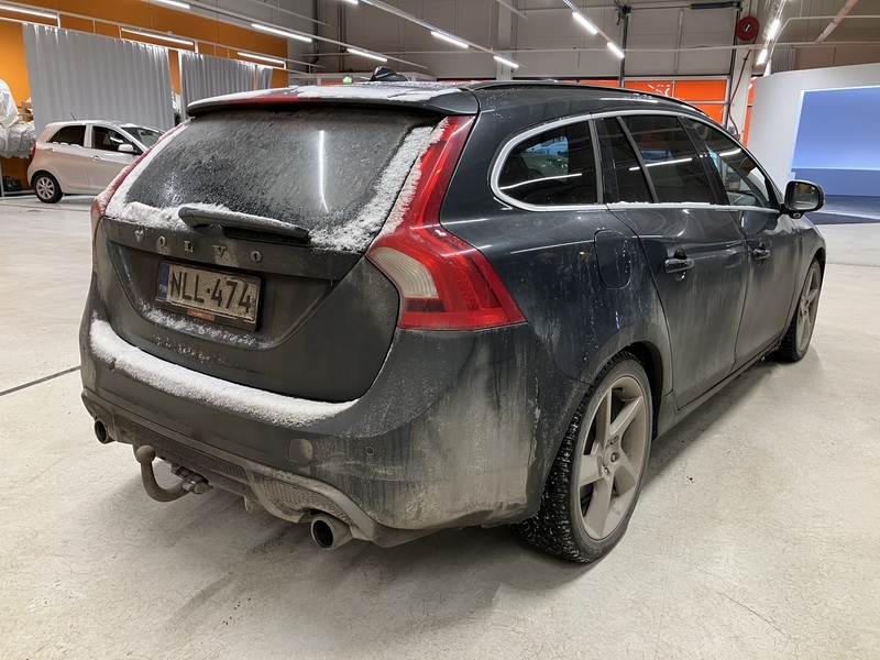 Volvo V60 vaihtoauto