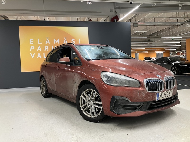 BMW 225 vaihtoauto