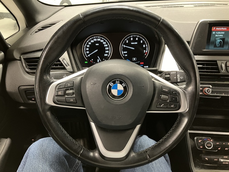 BMW 225 vaihtoauto
