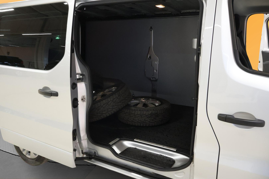 Renault Trafic vaihtoauto