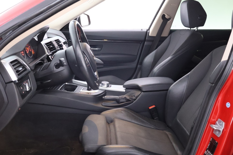 BMW 320 vaihtoauto
