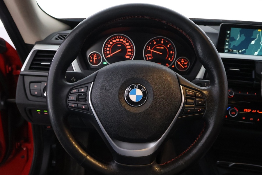 BMW 320 vaihtoauto