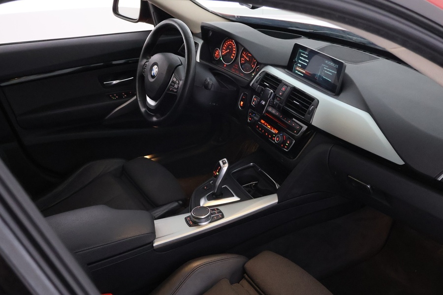 BMW 320 vaihtoauto