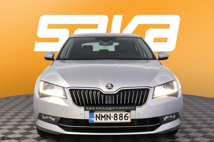 Skoda Superb vaihtoauto