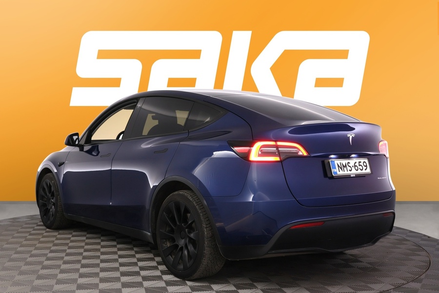 Tesla Model Y vaihtoauto