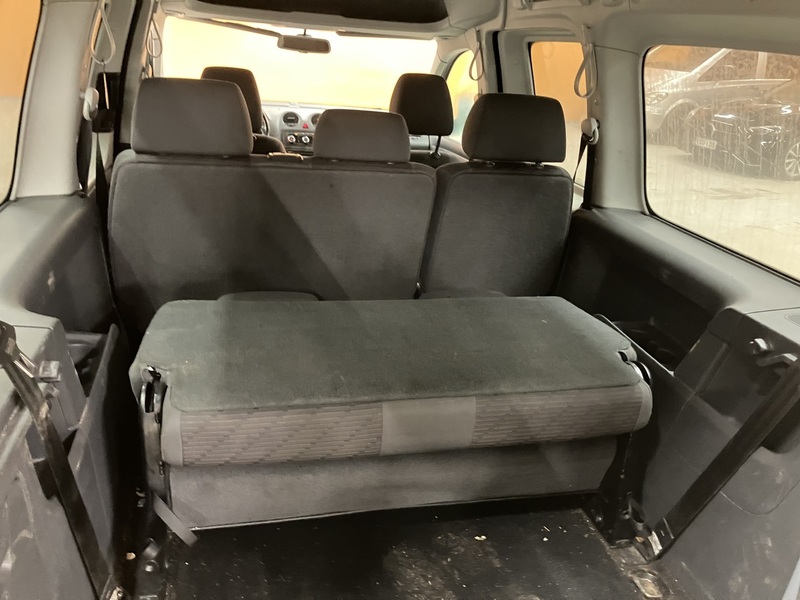 Volkswagen Caddy Maxi vaihtoauto