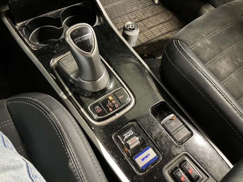 Mitsubishi Outlander vaihtoauto