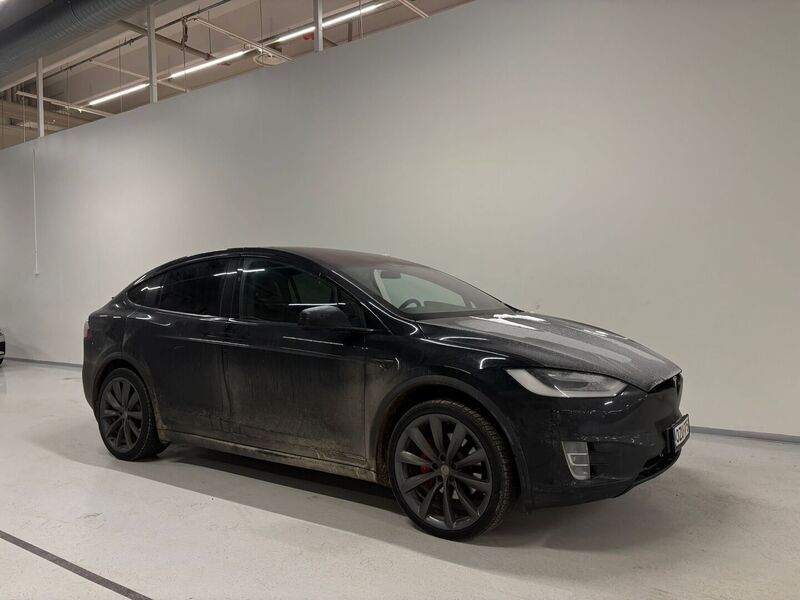 Tesla Model X vaihtoauto