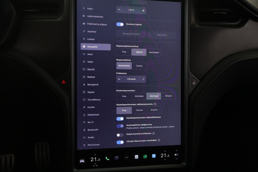 Tesla Model X vaihtoauto