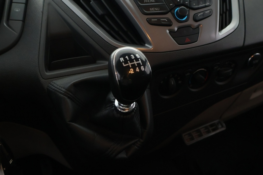 Ford Tourneo Custom vaihtoauto