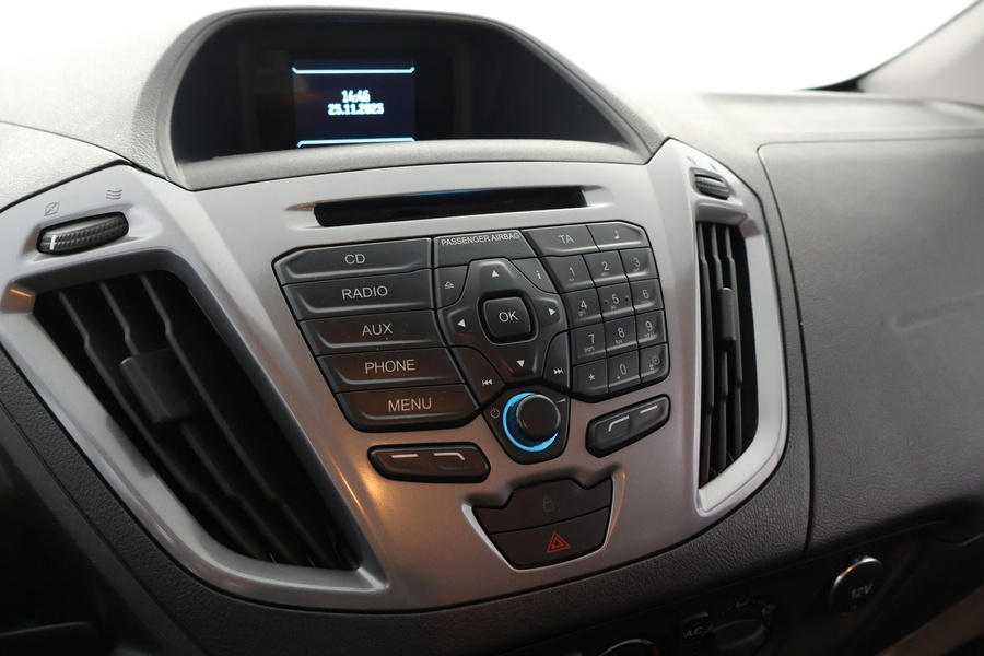 Ford Tourneo Custom vaihtoauto