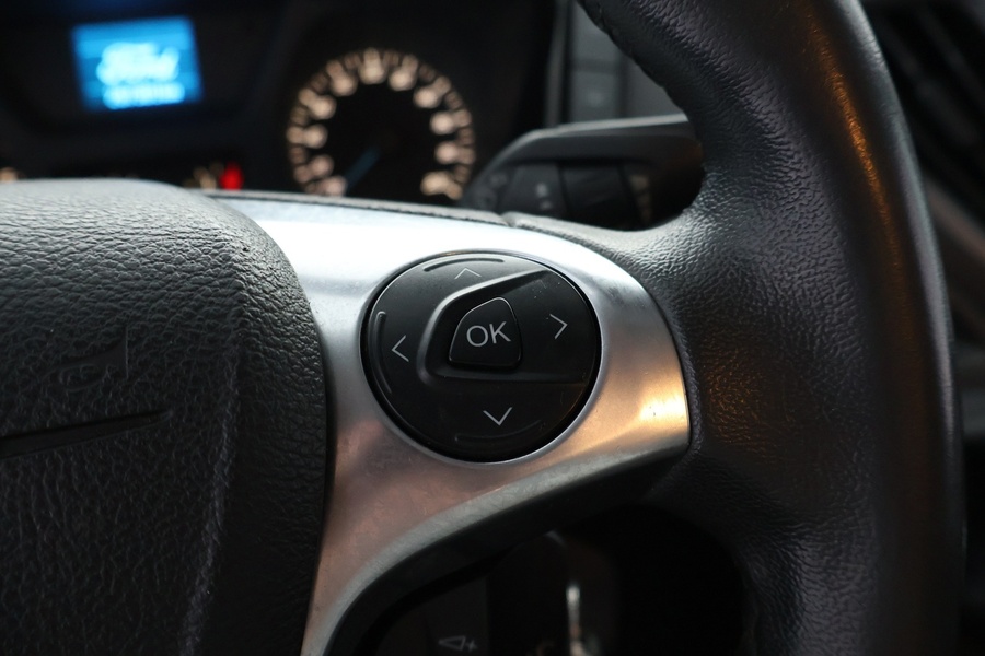 Ford Tourneo Custom vaihtoauto