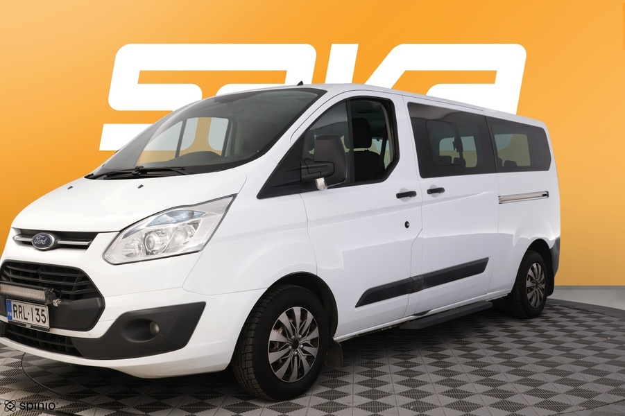 Ford Tourneo Custom vaihtoauto